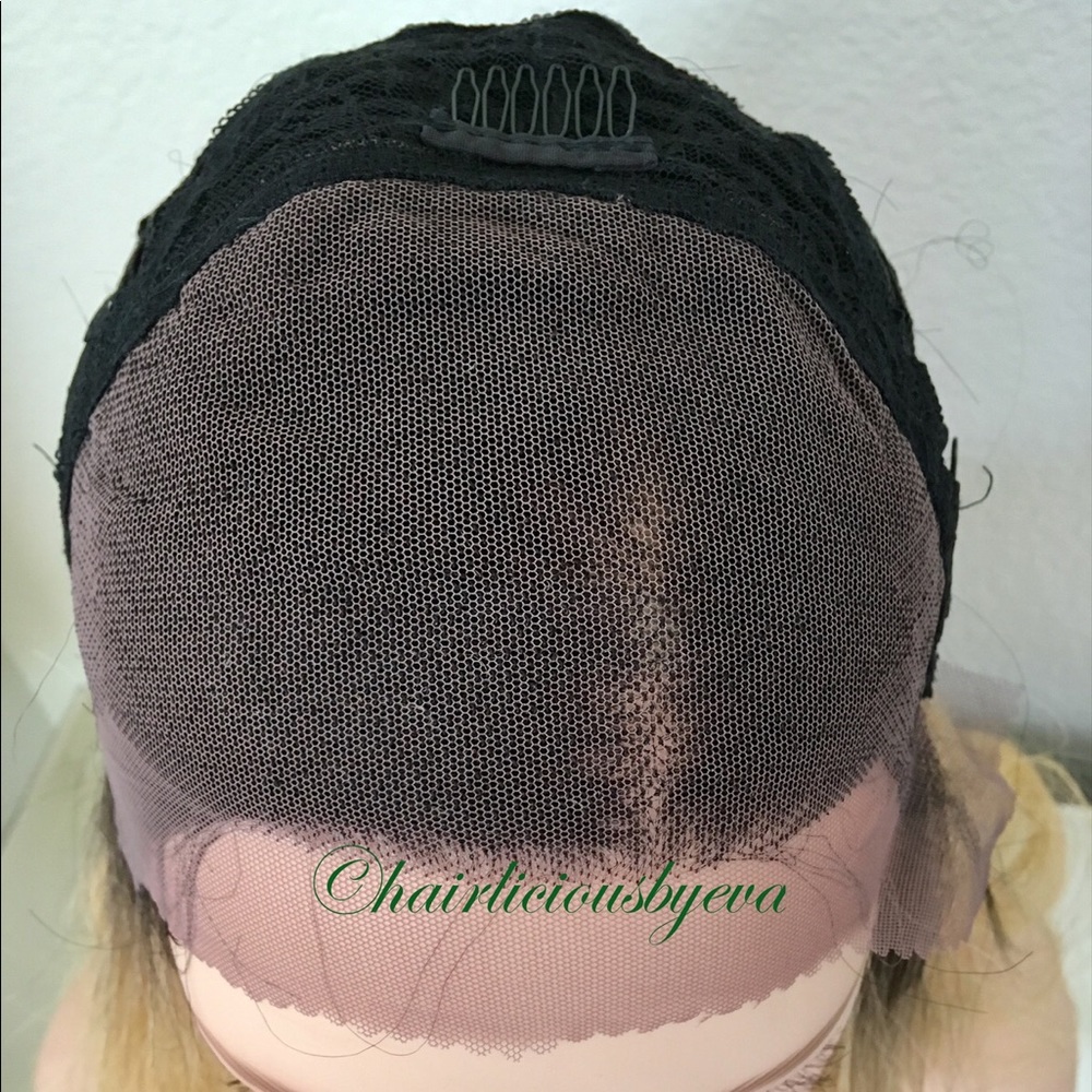 Golden Blonde wig ombré dark roots 26 inch long - Picture 2 of 8